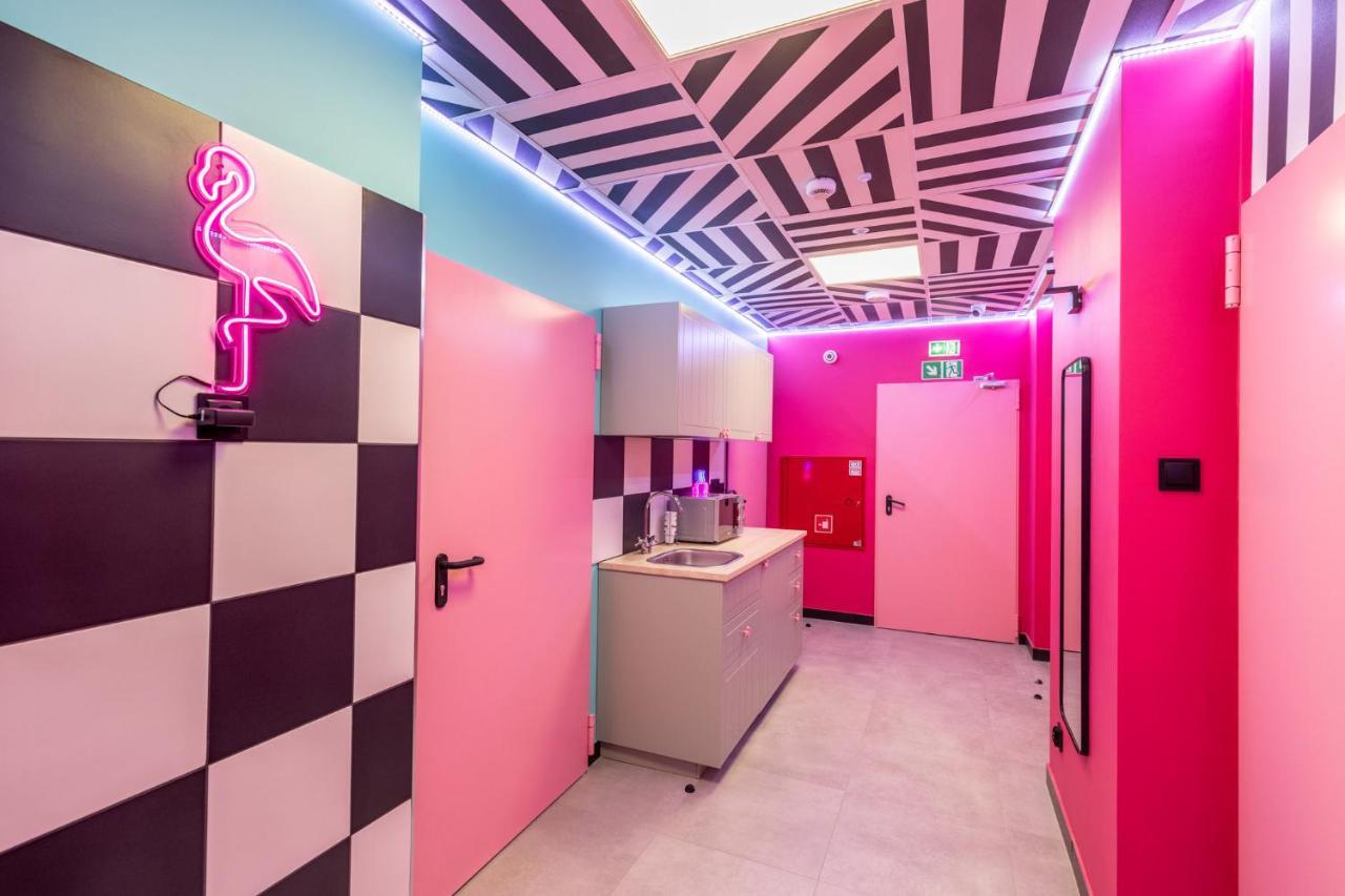 Vice City Hostel Wroclaw Bagian luar foto