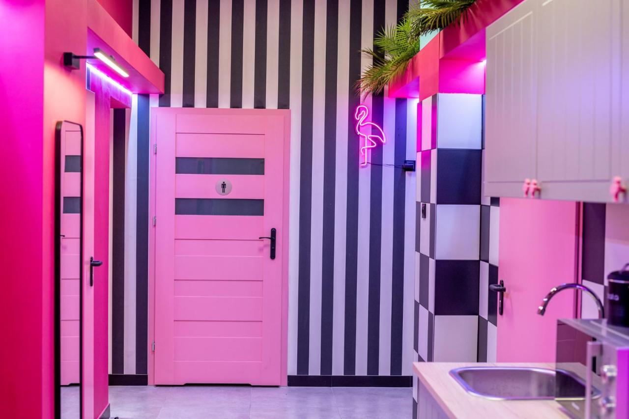 Vice City Hostel Wroclaw Bagian luar foto