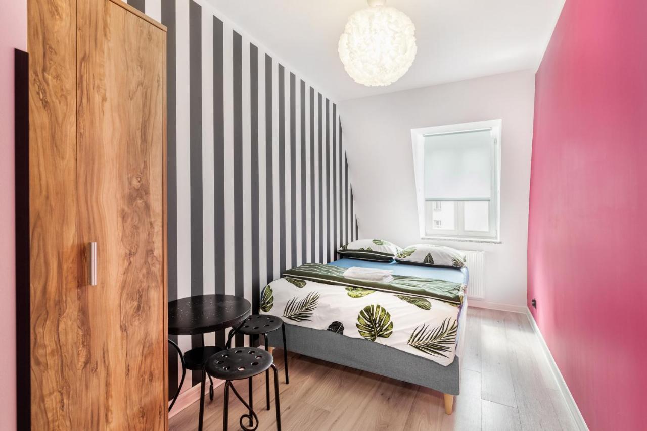 Vice City Hostel Wroclaw Bagian luar foto