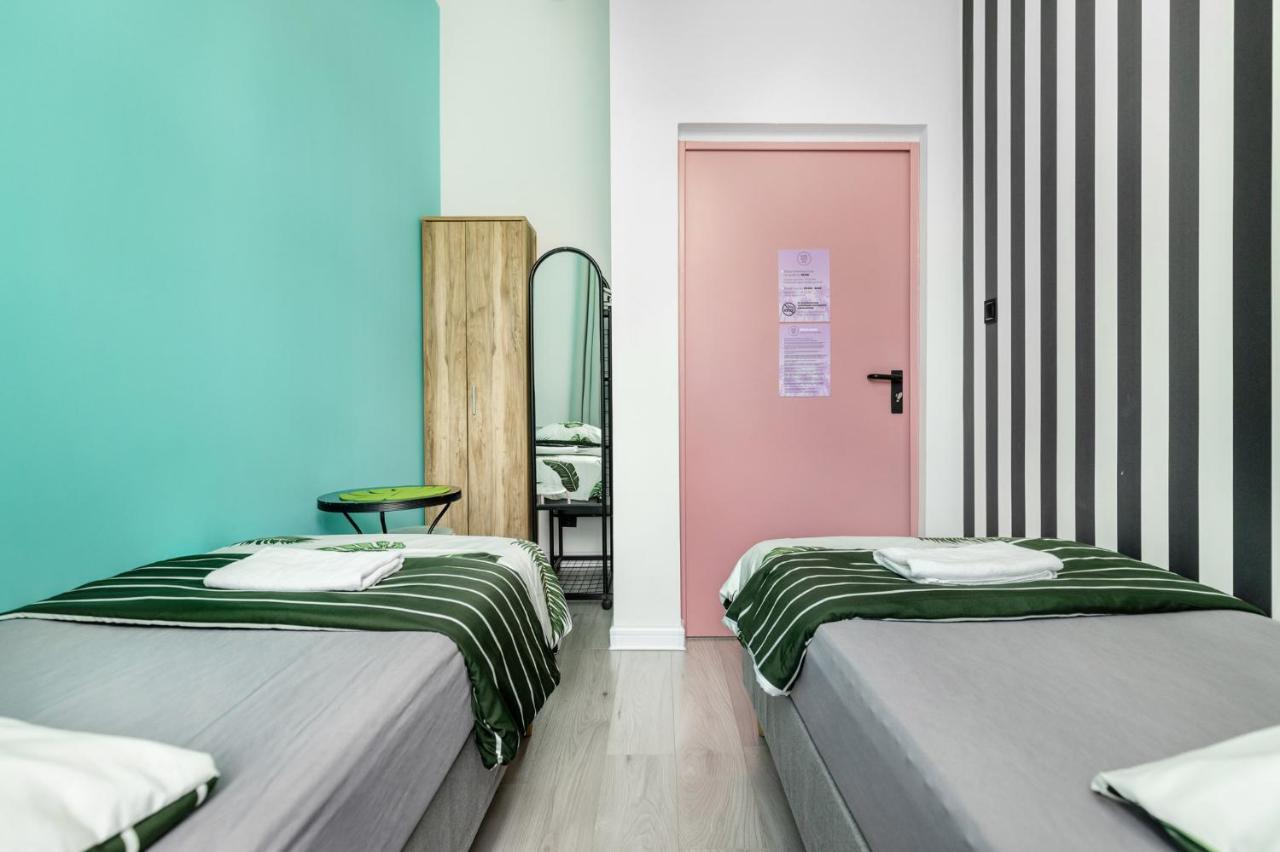 Vice City Hostel Wroclaw Bagian luar foto